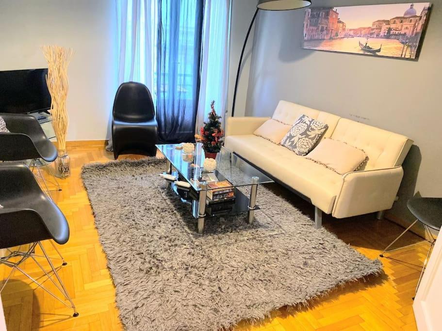2Bdr Olympianzeus Apt With Netflix Αθήνα Εξωτερικό φωτογραφία