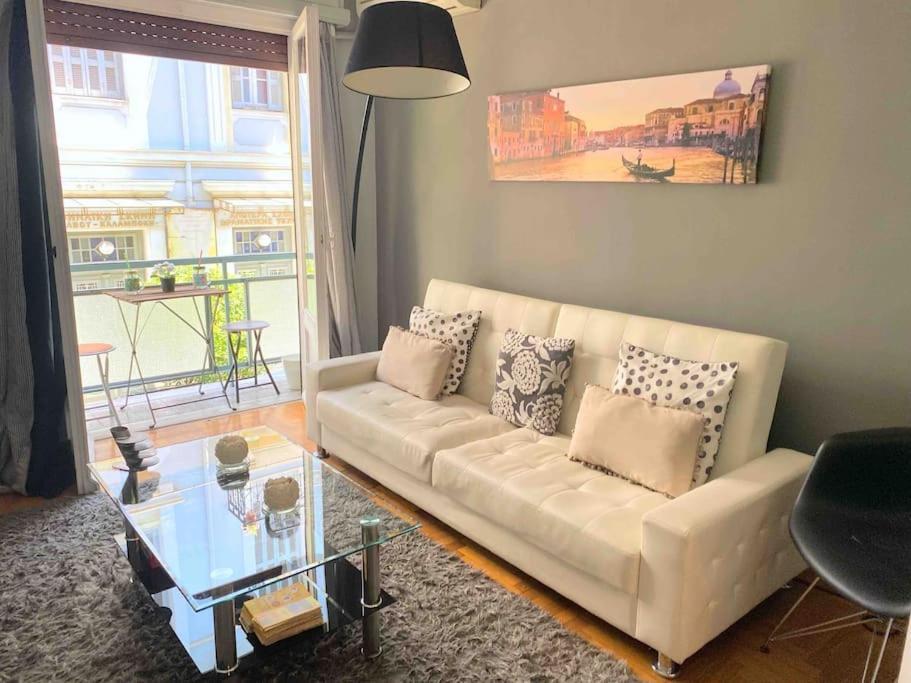 2Bdr Olympianzeus Apt With Netflix Αθήνα Εξωτερικό φωτογραφία