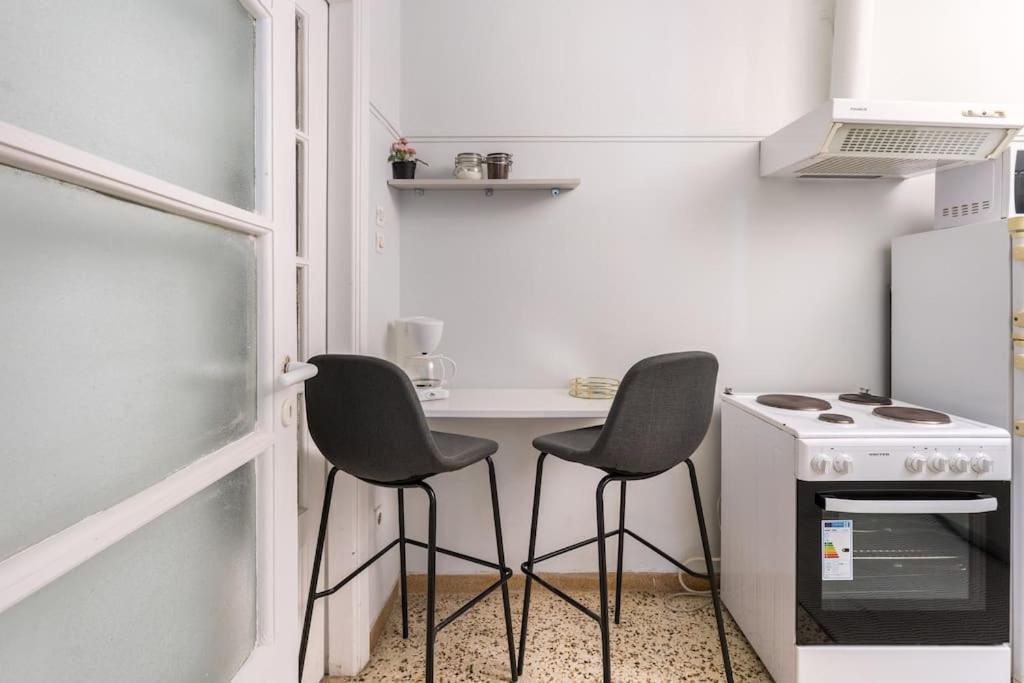 2Bdr Olympianzeus Apt With Netflix Αθήνα Εξωτερικό φωτογραφία