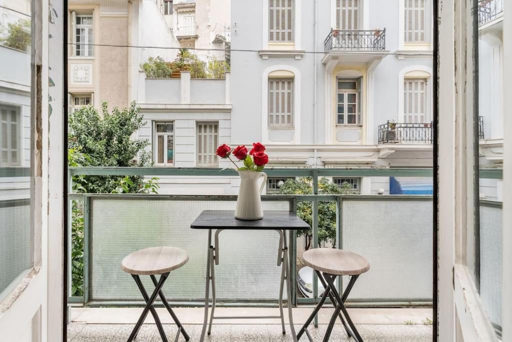 2Bdr Olympianzeus Apt With Netflix Αθήνα Εξωτερικό φωτογραφία